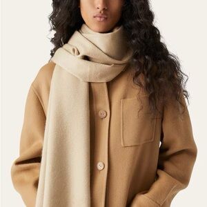 Loro Piana Opera Stole Ladies 100% Cashmere Wrap in Shadow Gold